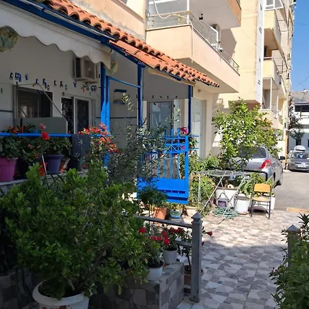 Sea Donald Sarandë
